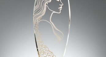 Women’s day crystal awards supplier in Dubai 2024