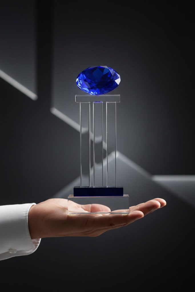 Custom crystal awards Dubai –NSF Crystal Arcade Al Qusais Dubai