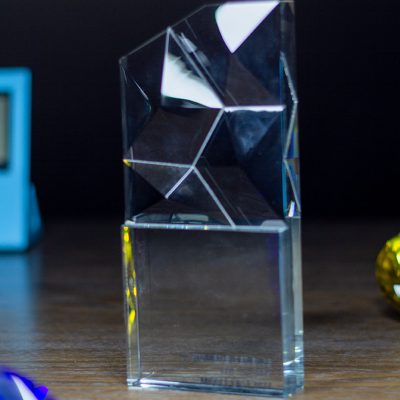 Geometric-Apex-Faceted-Crystal-Award-2.jpg